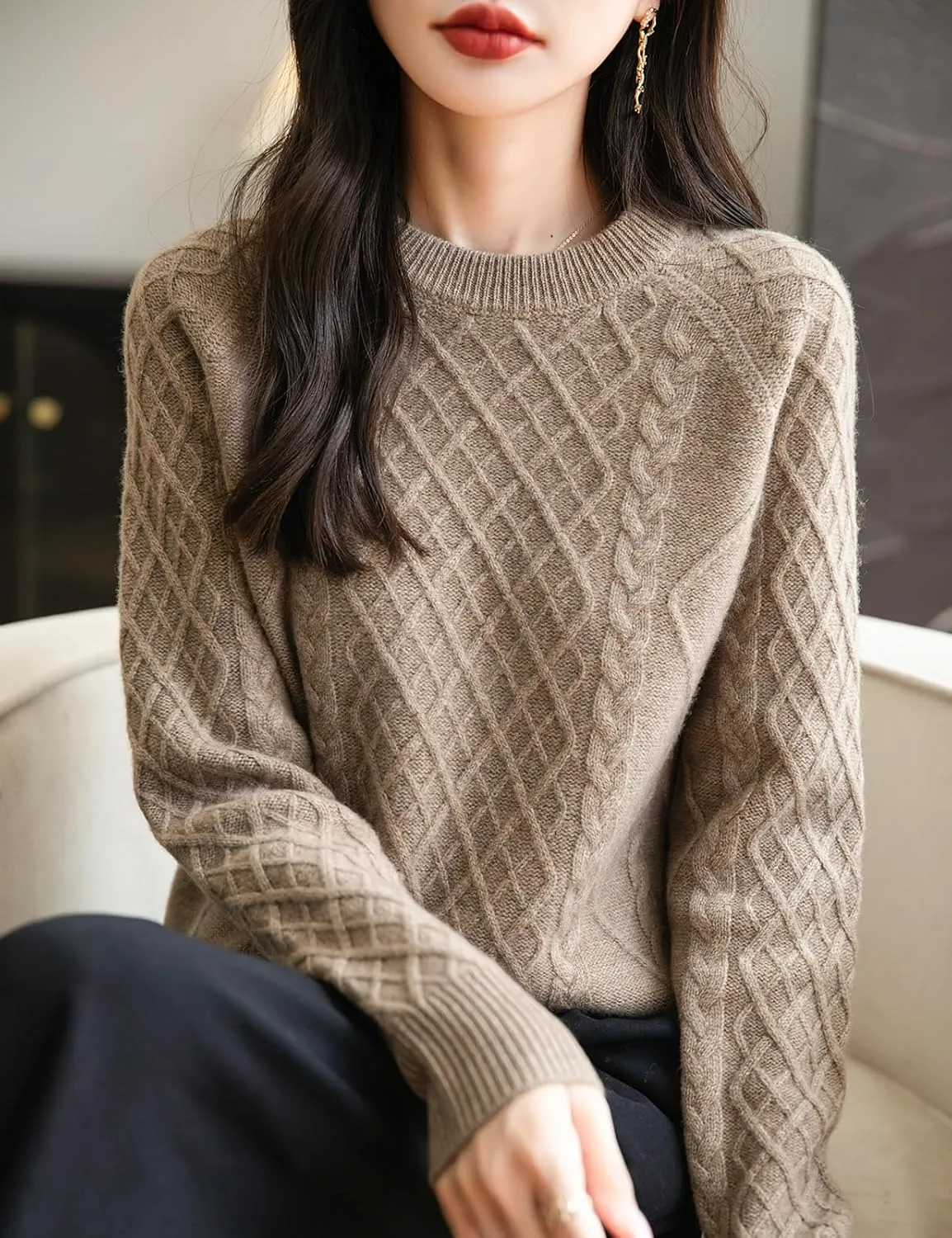 Women's Crew Neck 100% Merino Wool Sweater 2025 Fall Winter Classic Vintage Cable Warm Long Sleeve Knit Sweater